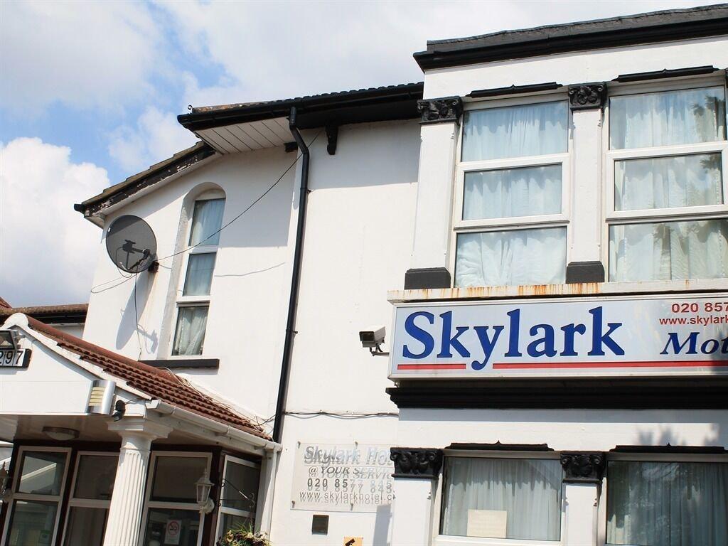 Skylark Guest House Hounslow Exterior photo