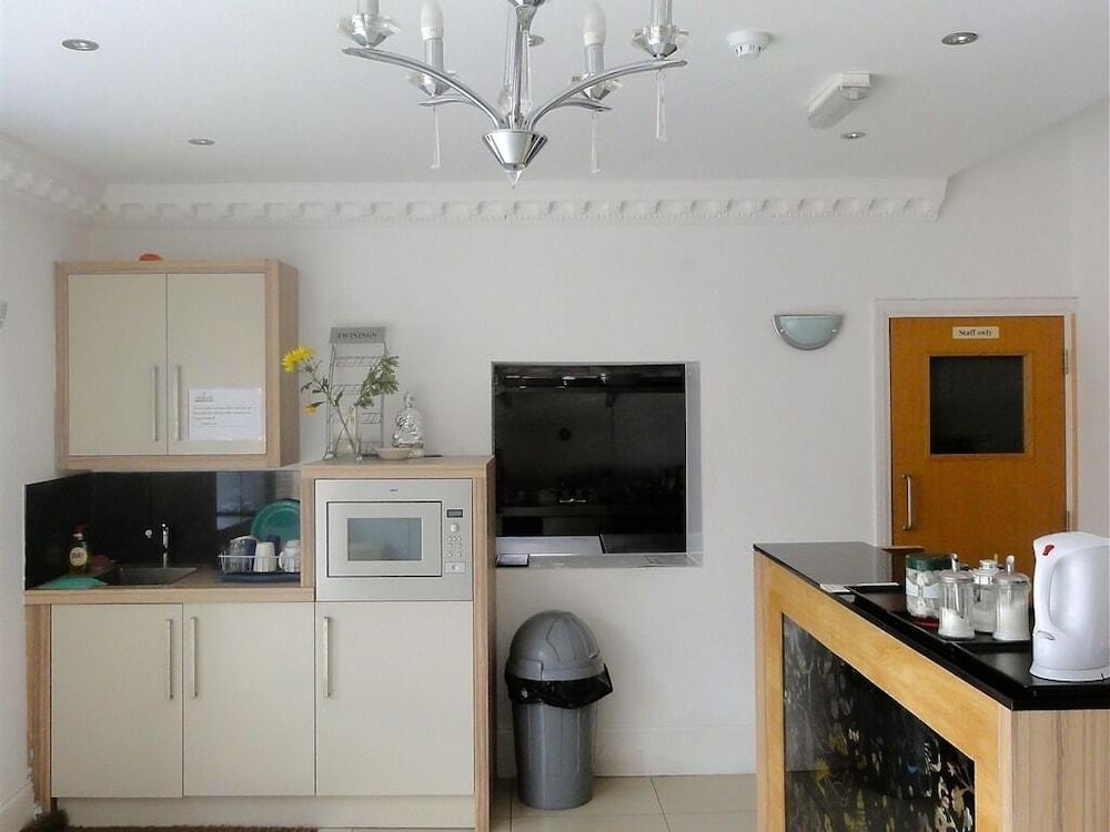 Skylark Guest House Hounslow Exterior photo