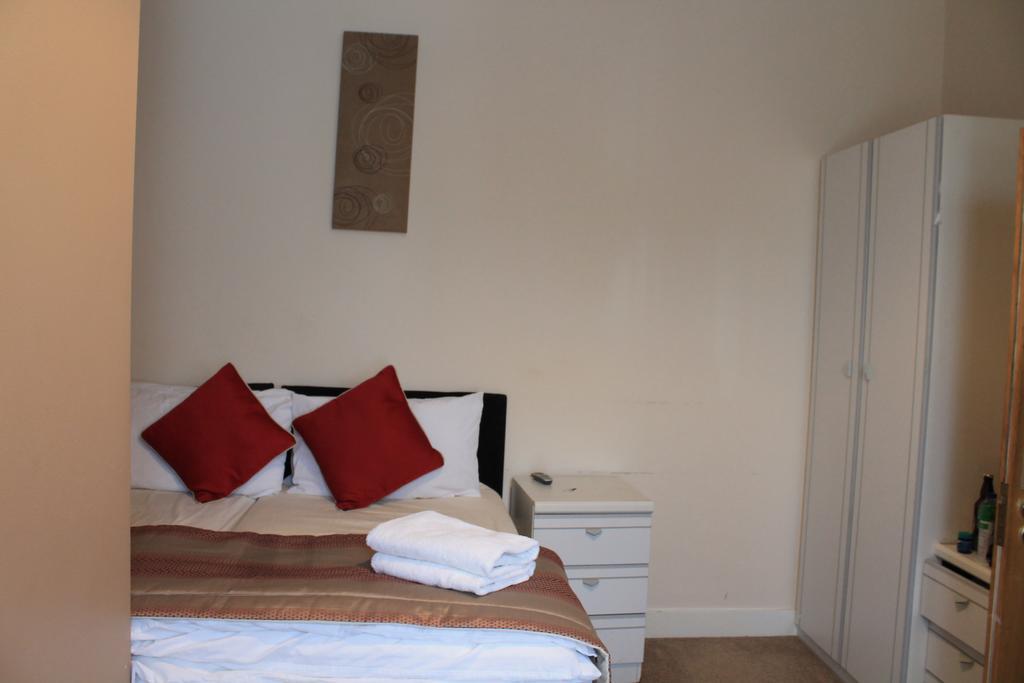 Skylark Guest House Hounslow Room photo