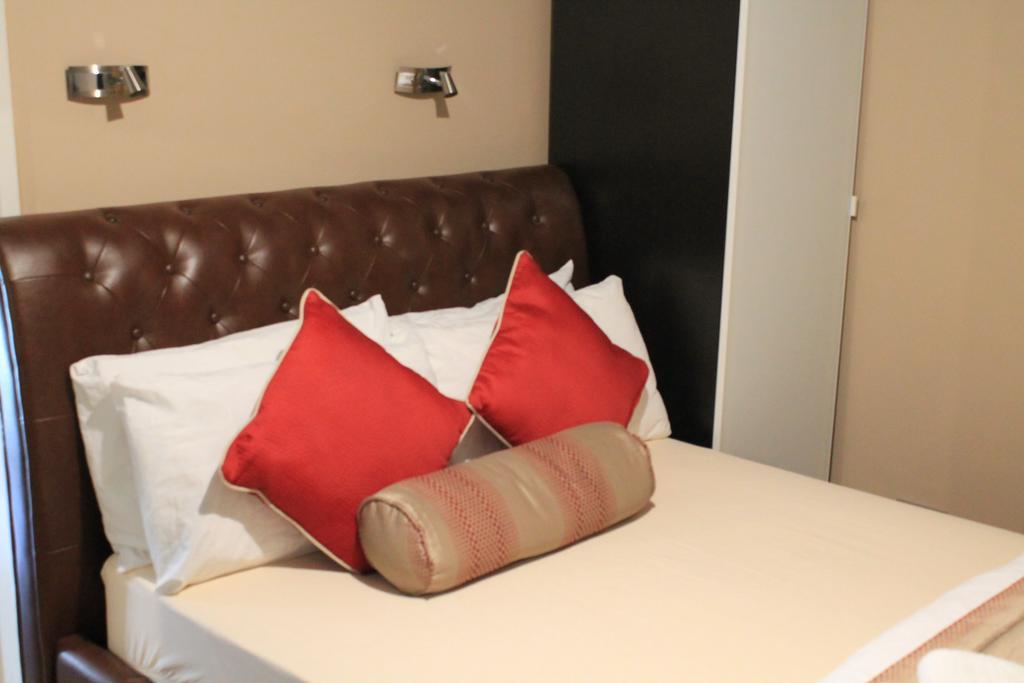 Skylark Guest House Hounslow Room photo