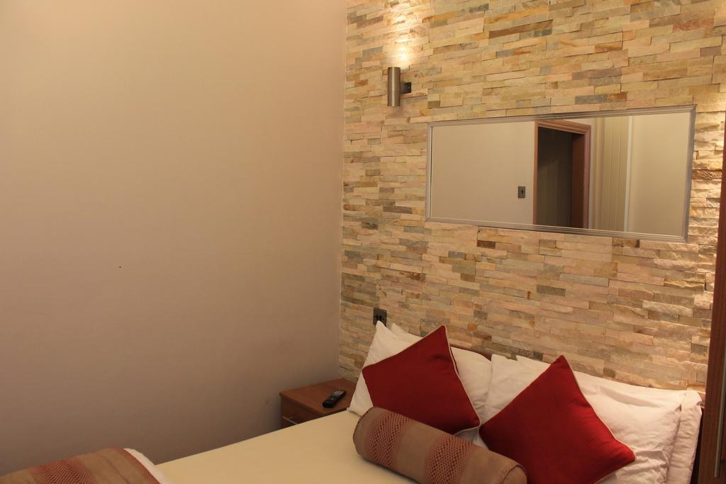 Skylark Guest House Hounslow Room photo