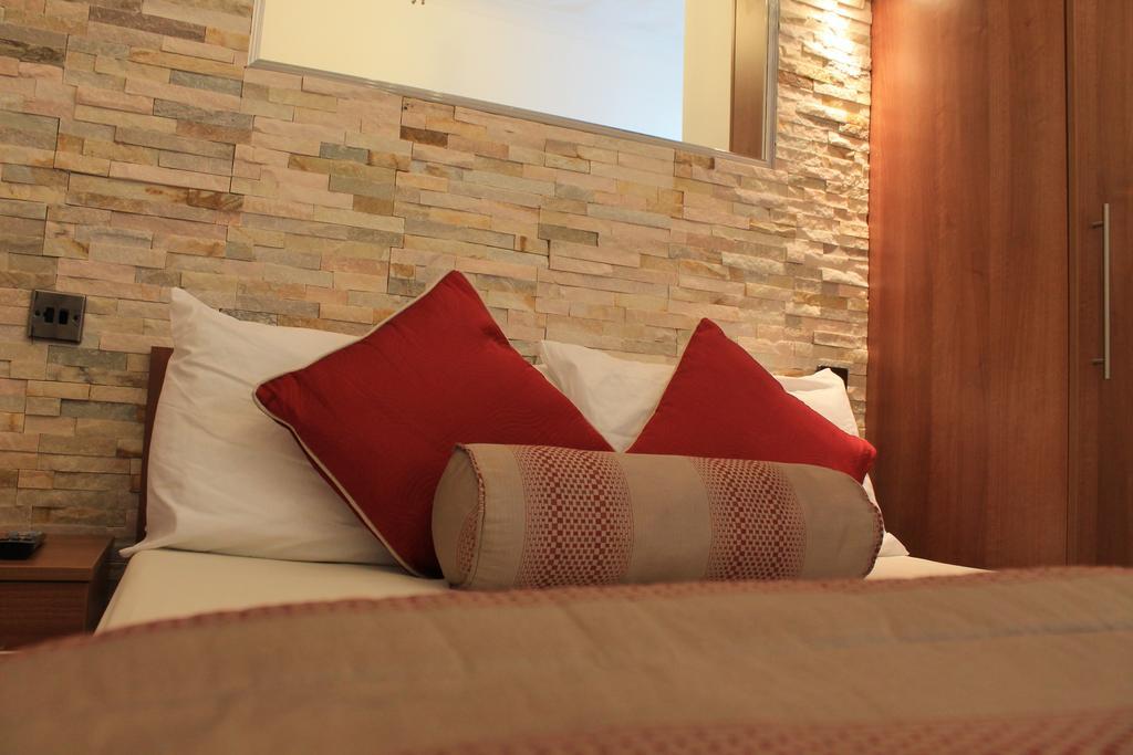 Skylark Guest House Hounslow Room photo