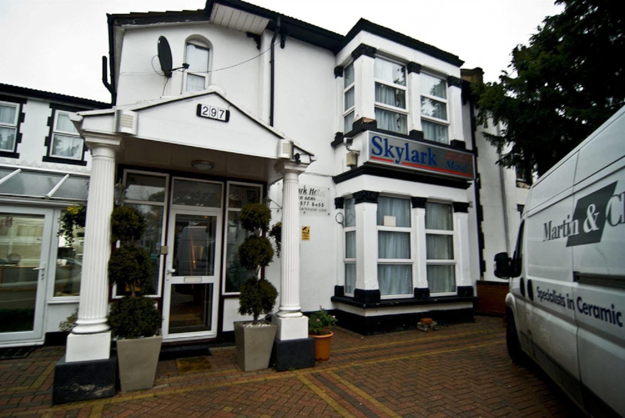 Skylark Guest House Hounslow Exterior photo