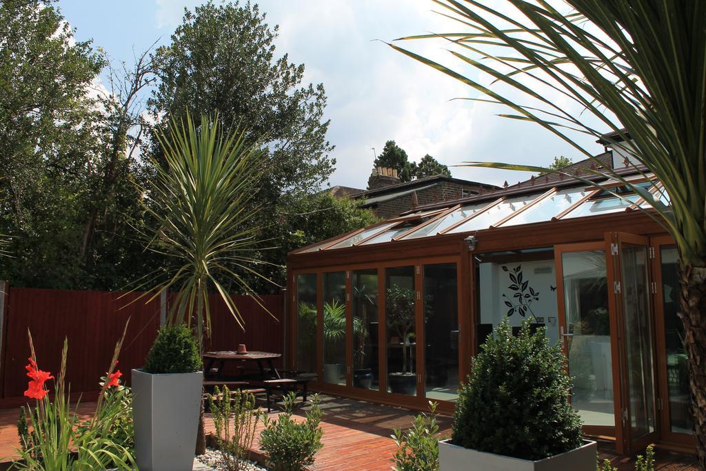 Skylark Guest House Hounslow Exterior photo